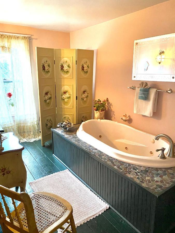 The Bella Ella Bed And Breakfast 캐넌다이과 외부 사진
