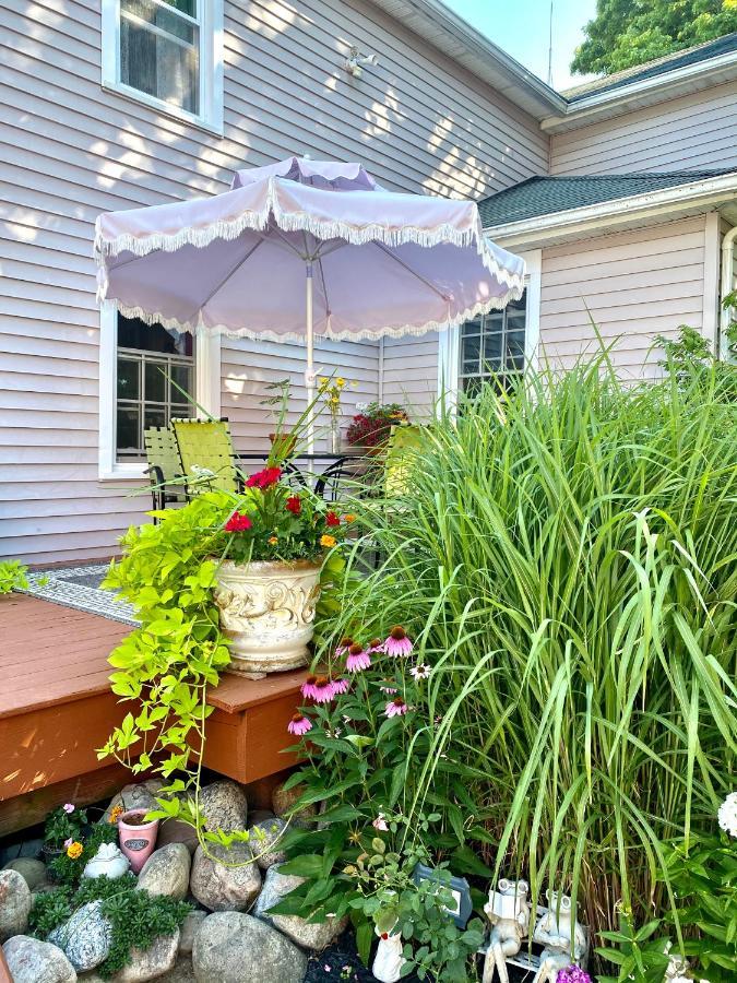 The Bella Ella Bed And Breakfast 캐넌다이과 외부 사진